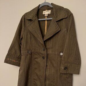 Stylish Vintage Gray-Green Button-Down Top